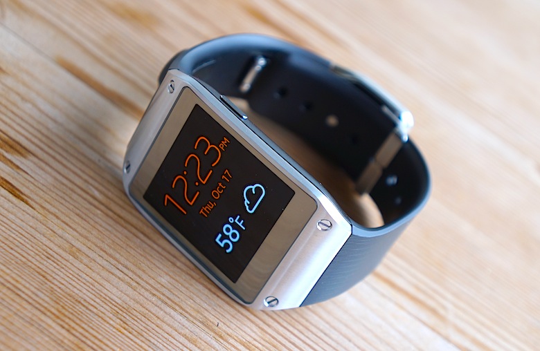 سامسونج توقف دعم التطبيقات عن ساعتها Galaxy Gear وتحث على الترقية لنظام Tizen