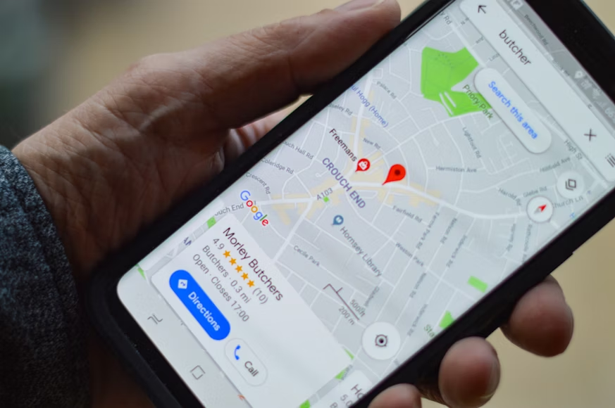 مرة أخرى بدأت قوقل في تجربة تصميم جديد لتطبيق الخرائط Google Maps