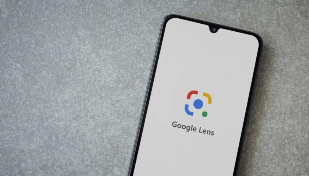 عدسة قوقل “Google Lens” تحصل على ميزة طرح الأسئلة عبر تسجيل الفيديو وإليك طريقة تفعيلها
