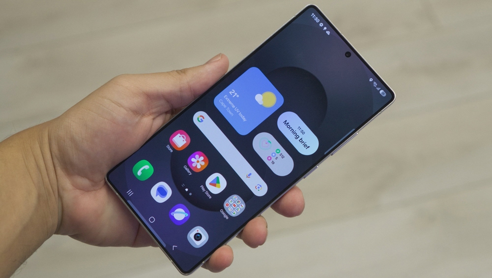 10 إعدادات هامة يجب تغييرها أولًا على هاتفك بعد تثبيت تحديث واجهة One UI 7.0: تعرف عليها
