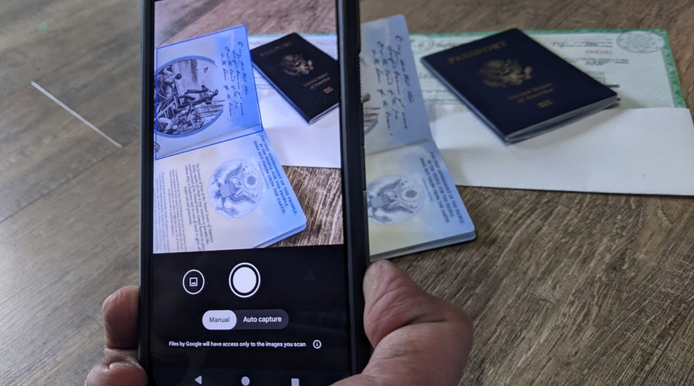 قوقل تُسهّل عملية مسح الوثائق على أندرويد Android بطريقة ذكية: إليكم الجديد